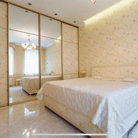 Central Lviv House المظهر الخارجي الصورة
